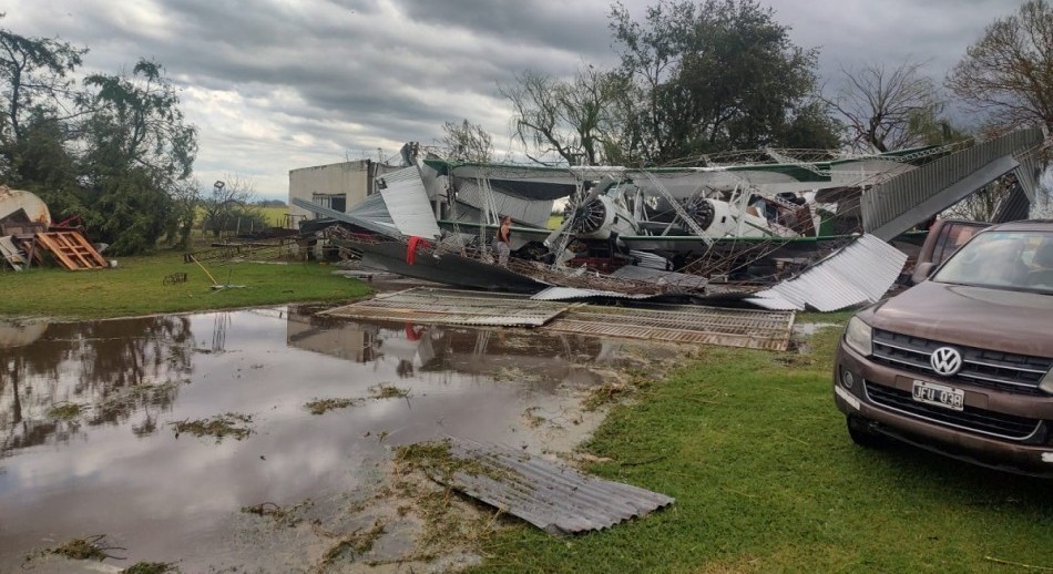 Causó destrozos en 9 de Julio: Avanza hacia al AMBA una tormenta