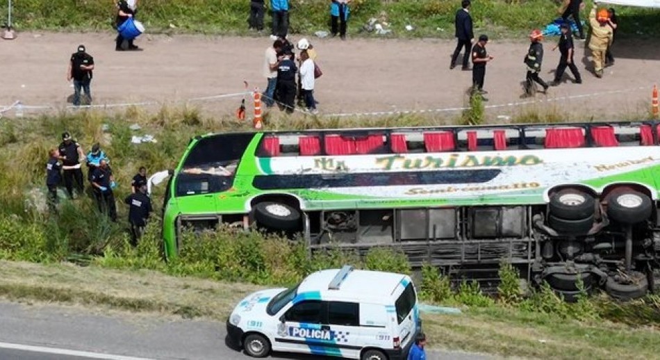Dos muertos en el accidente de la Ruta 2: viajaban a un congreso en Mar del Plata
