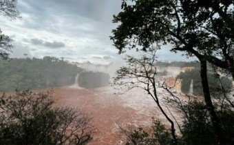Reabre el Parque Nacional Iguazú tras la baja del río