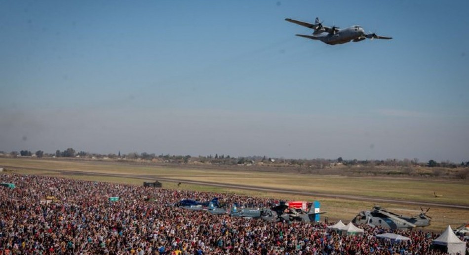 Furor por el “Argentina Vuela” en la Base Aérea de Morón